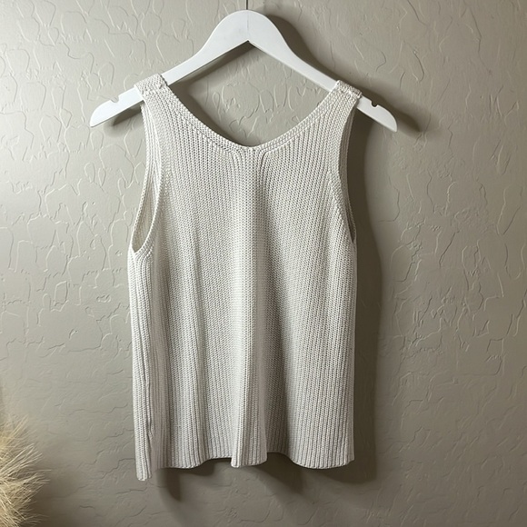 Newbury Kustom white knitted tank top crochet like fabric V-neck sleeveless L - Picture 5 of 7